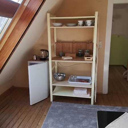 Apartment Mit Gartenblick